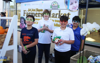 Wise School students purchase food from Aaron Milken Center's Beit Issie Shapiro Farmer's Market on Dec. 9. 2022. Proceeds went to benefitting the transformational disability therapy organization in Israel. (Photo by Ryan Gorcey)